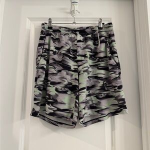 Lululemon pace breaker shorts